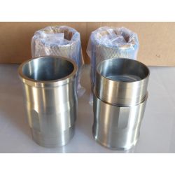 4 chemises pistons diam 93.5 moteur 2347 cm3